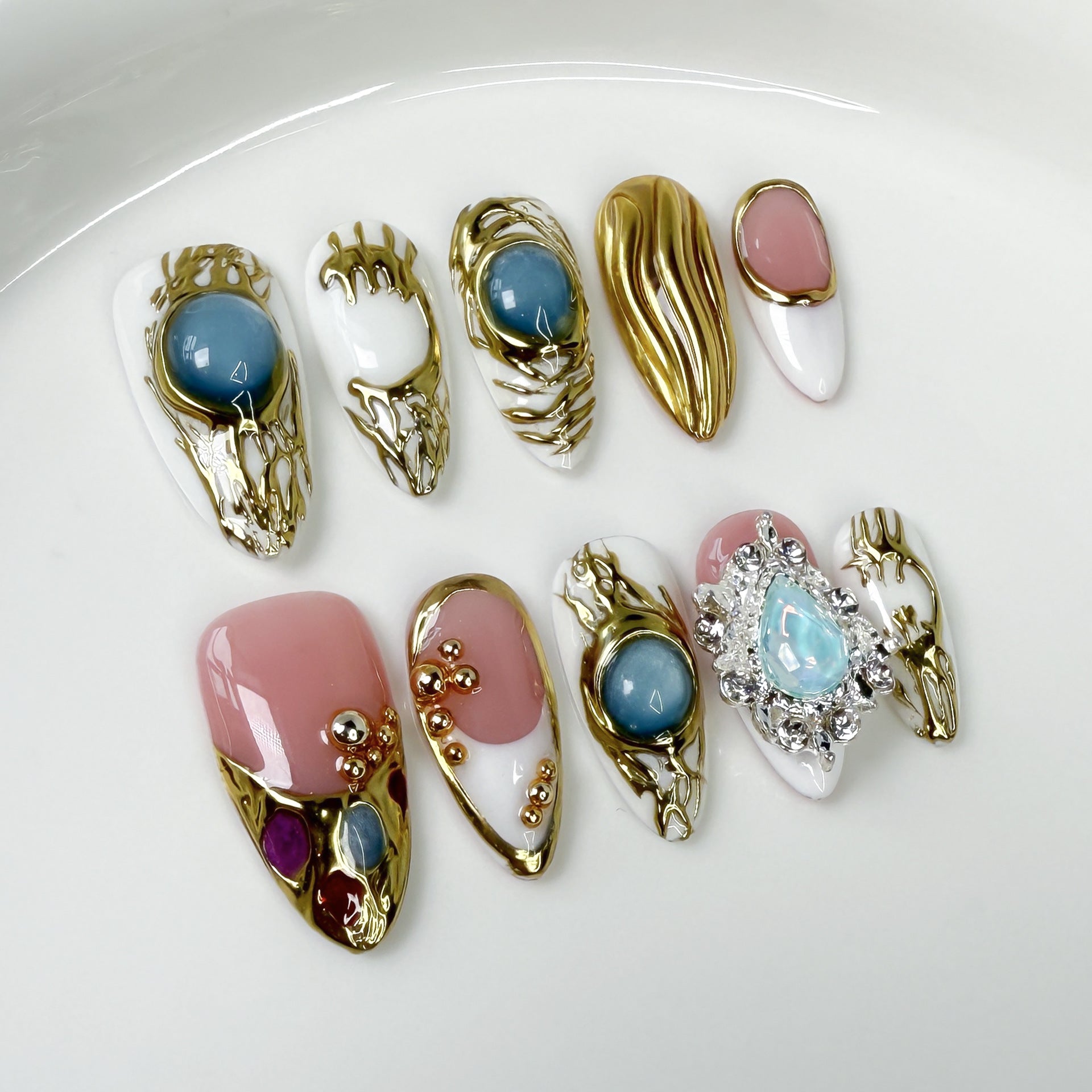 Nostalgia Nail Art Kit